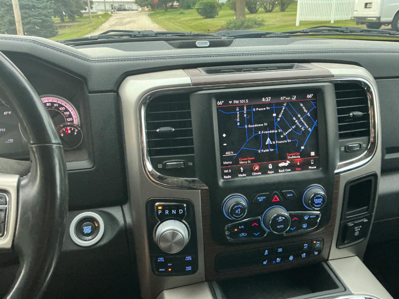 RAM 1500 Laramie Crew Cab LWB 4WD 2018