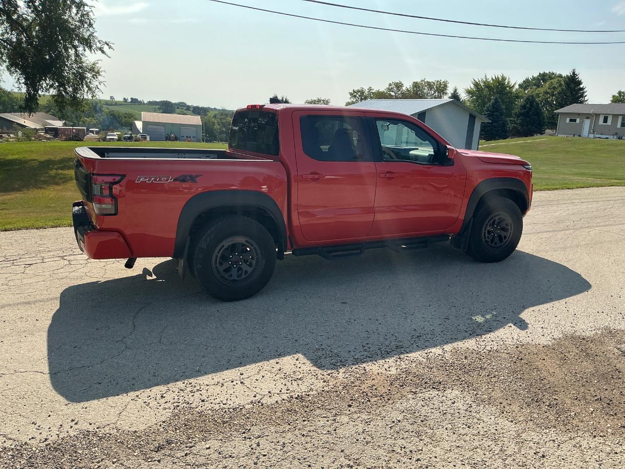 Nissan Frontier PRO-4X Crew Cab 4WD 2025