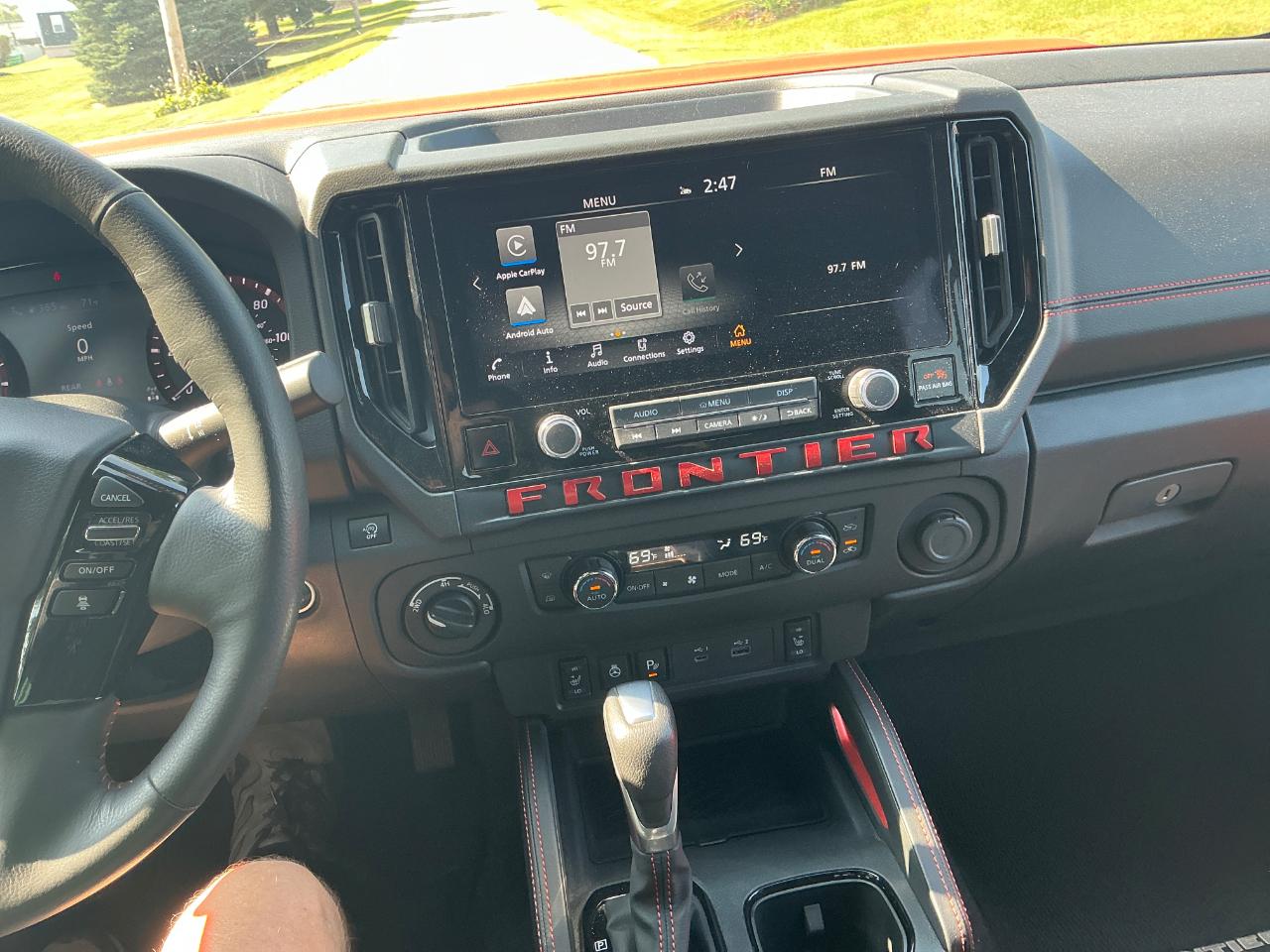 Nissan Frontier PRO-4X Crew Cab 4WD 2025