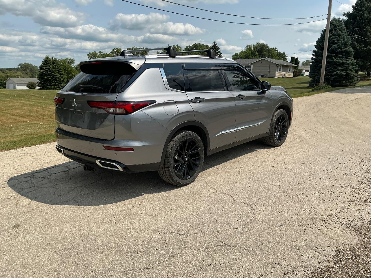 Mitsubishi Outlander SE 4WD 2022