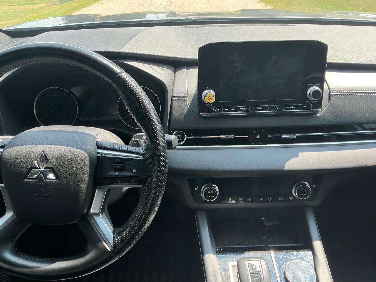 Mitsubishi Outlander SE 4WD 2022