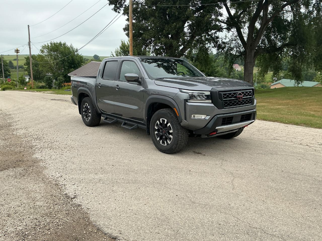 Nissan Frontier PRO-4X Crew Cab 4WD 2023