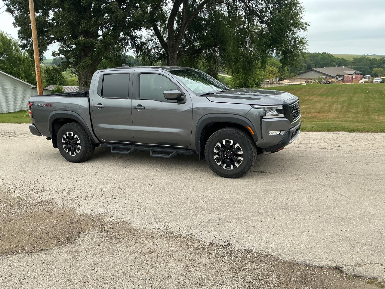 Nissan Frontier PRO-4X Crew Cab 4WD 2023