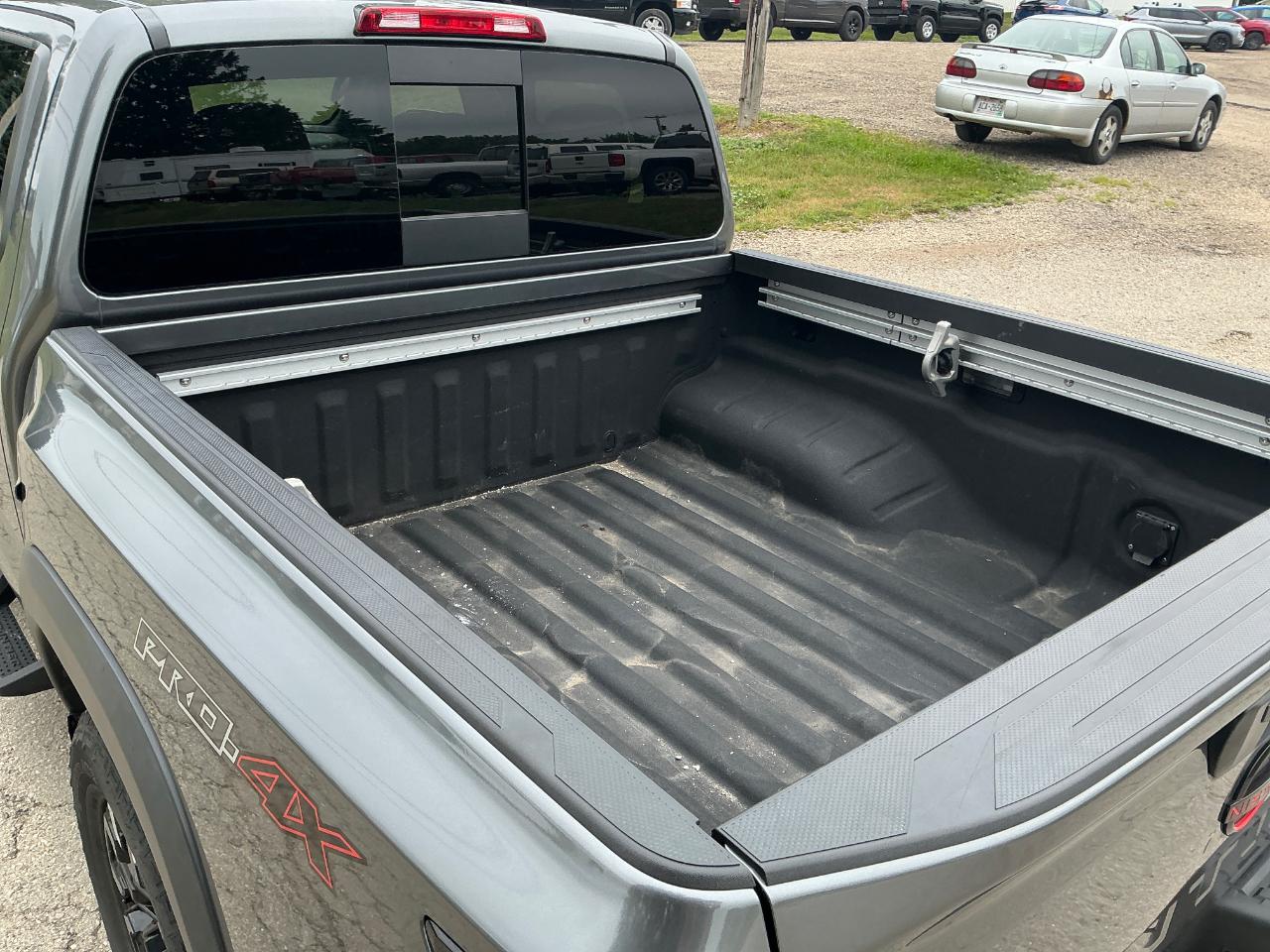 Nissan Frontier PRO-4X Crew Cab 4WD 2023