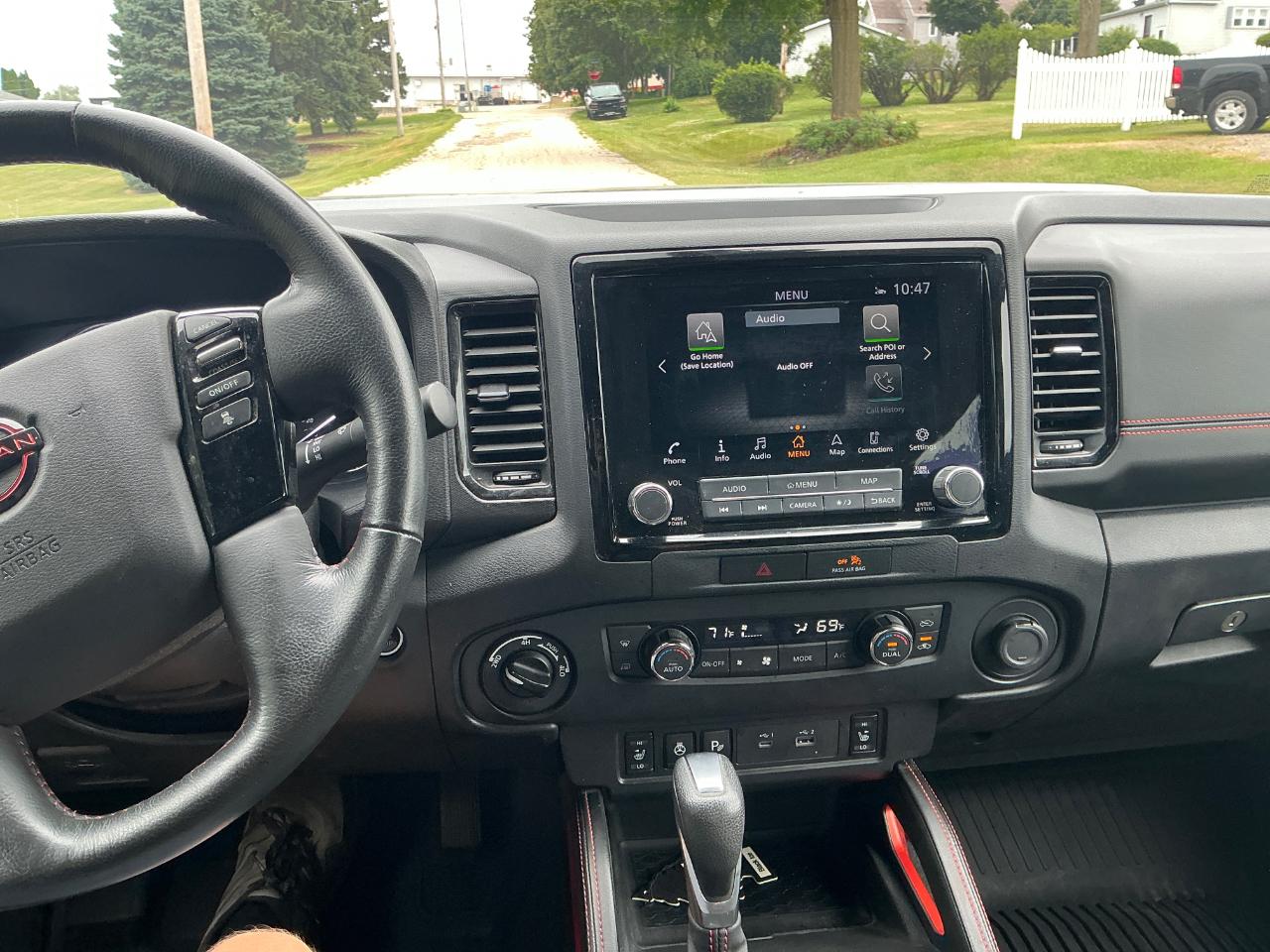 Nissan Frontier PRO-4X Crew Cab 4WD 2023