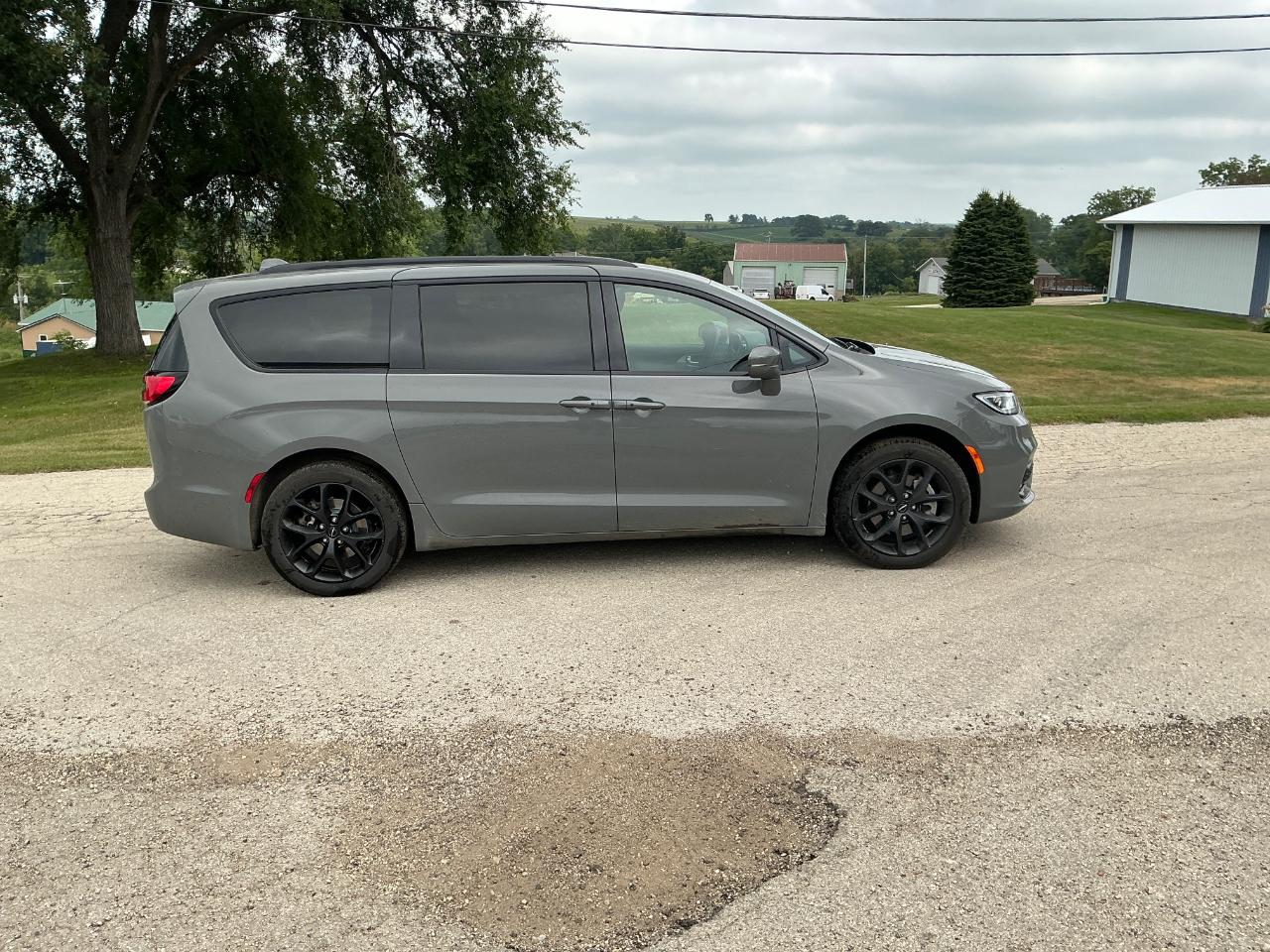 Chrysler Pacifica Touring L AWD 2022