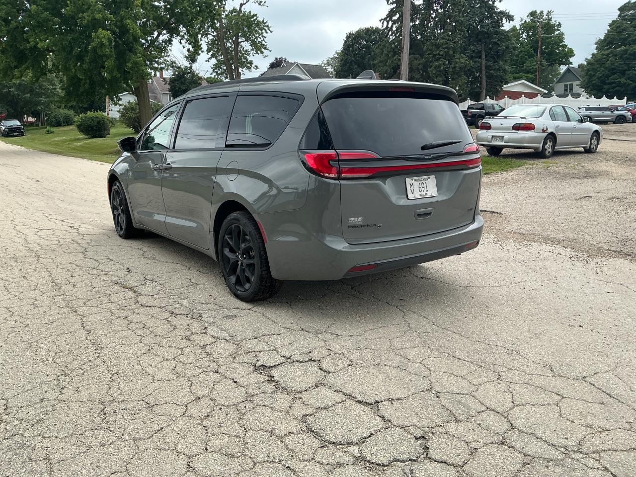 Chrysler Pacifica Touring L AWD 2022