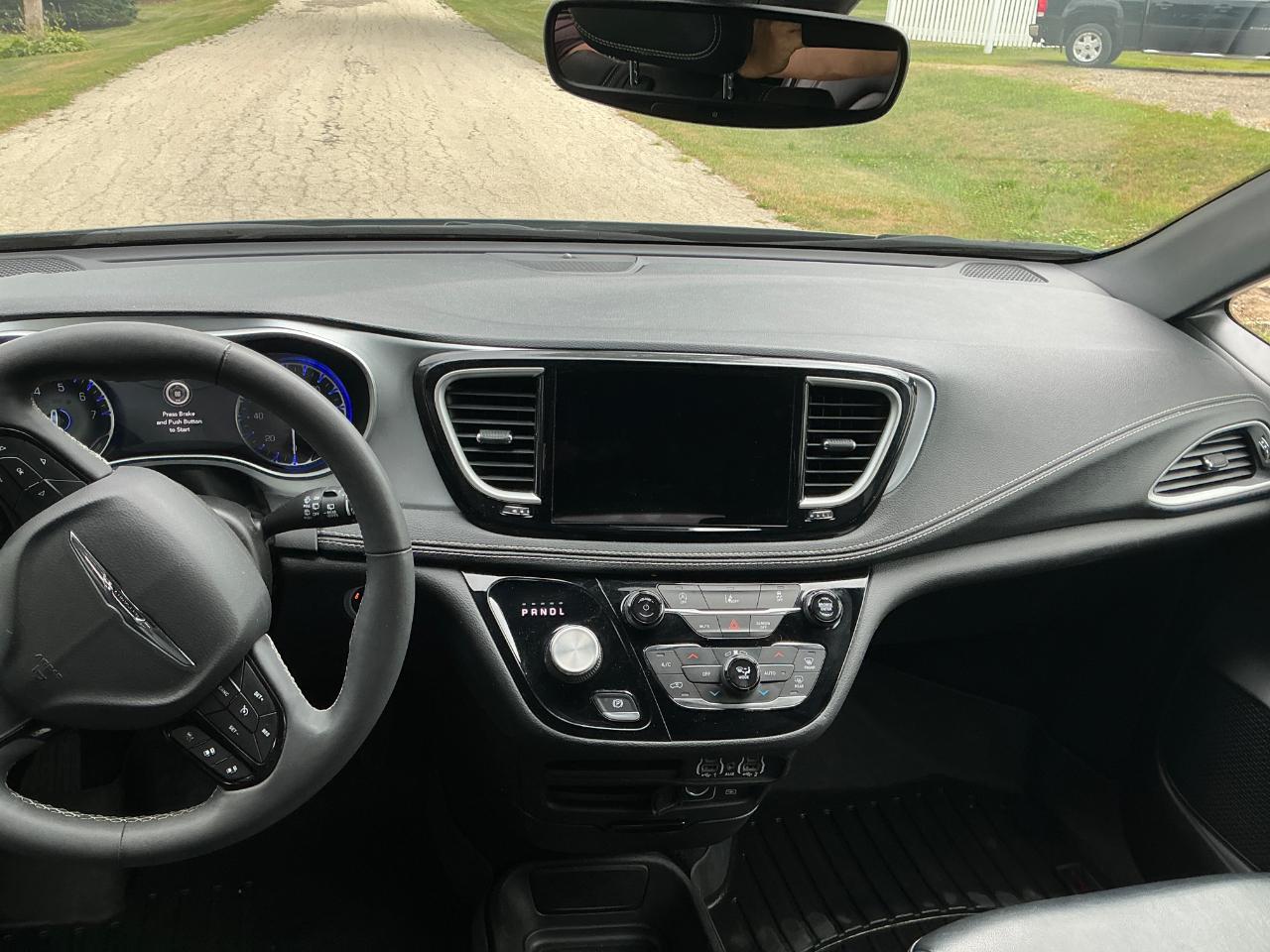 Chrysler Pacifica Touring L AWD 2022