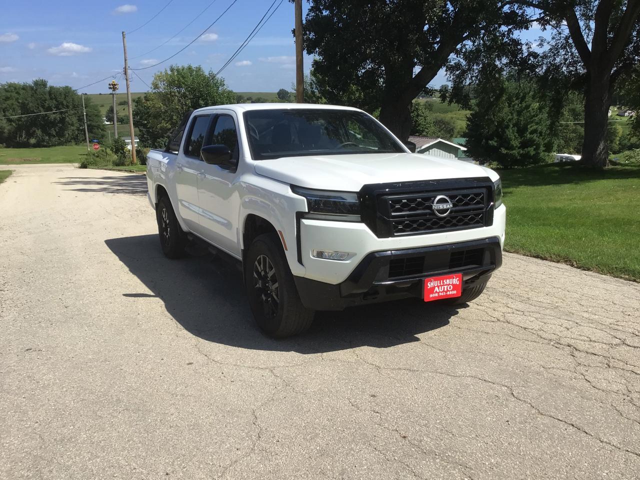 Nissan Frontier SV Crew Cab 4WD 2023
