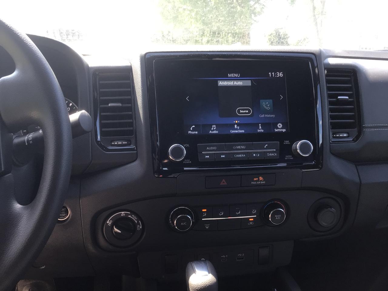 Nissan Frontier SV Crew Cab 4WD 2023