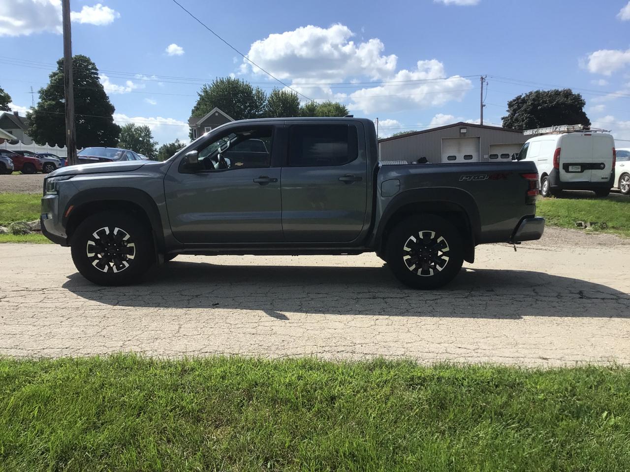 Nissan Frontier PRO-4X Crew Cab 4WD 2024