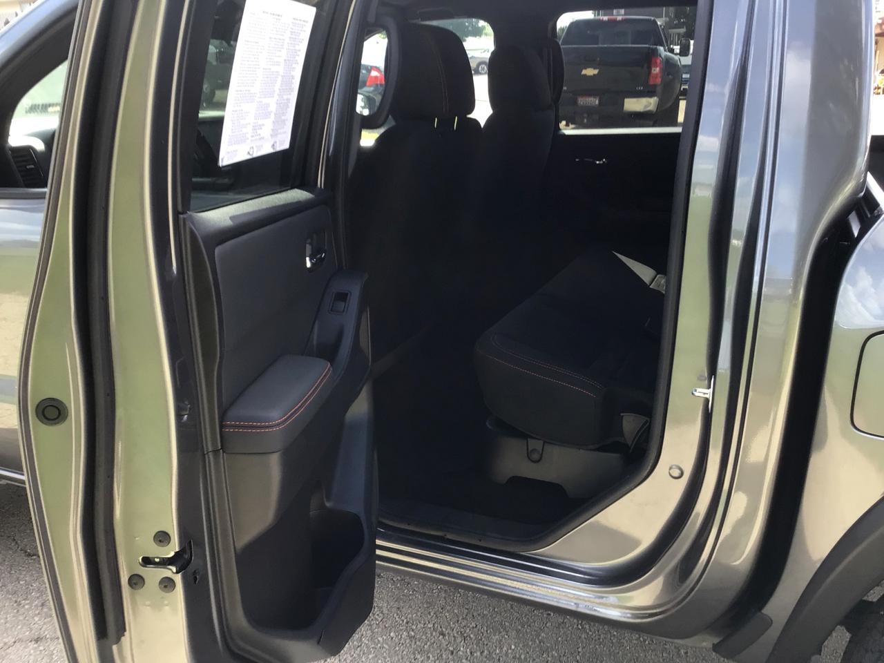 Nissan Frontier PRO-4X Crew Cab 4WD 2024