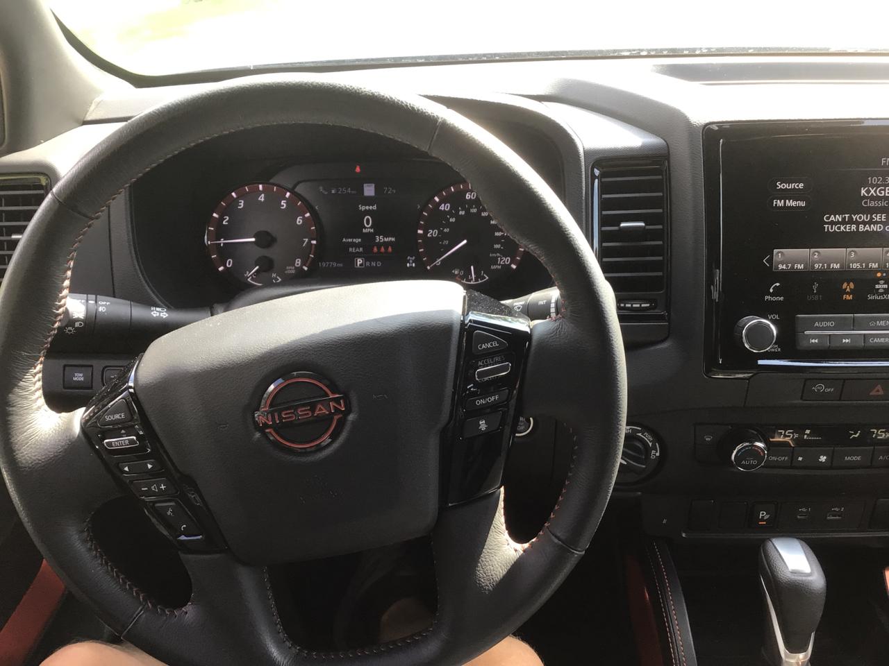 Nissan Frontier PRO-4X Crew Cab 4WD 2024