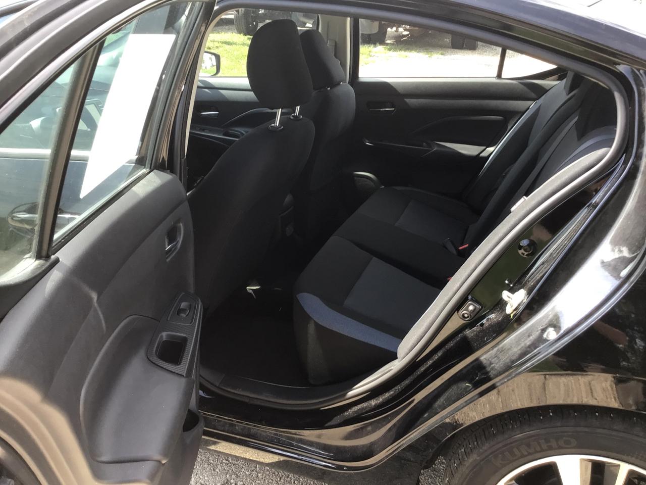 Nissan Versa SV 2024