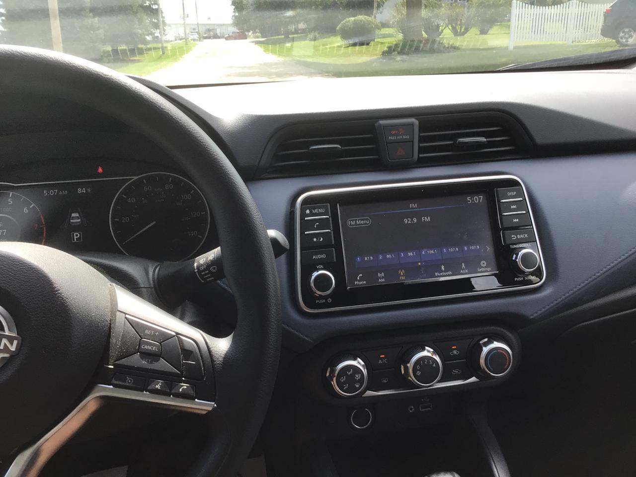 Nissan Versa SV 2024