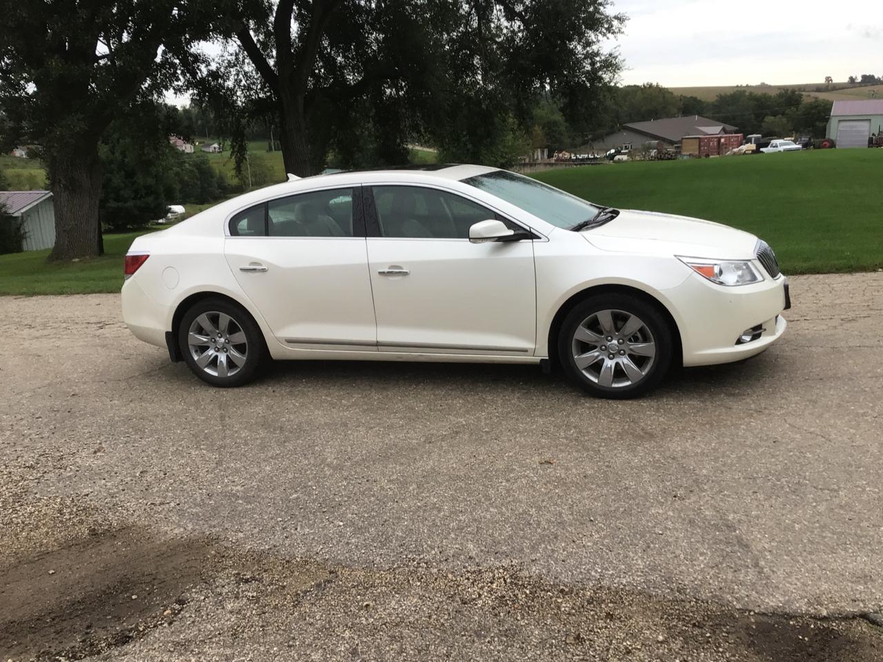 Buick LaCrosse Premium Package 3, w/Leather 2013