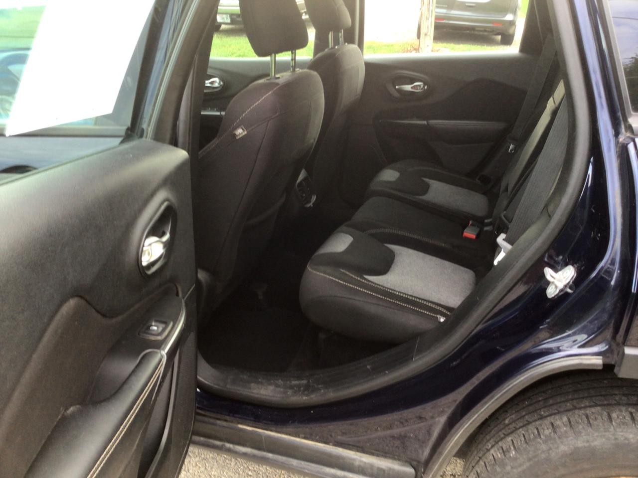 Jeep Cherokee Sport 4WD 2014