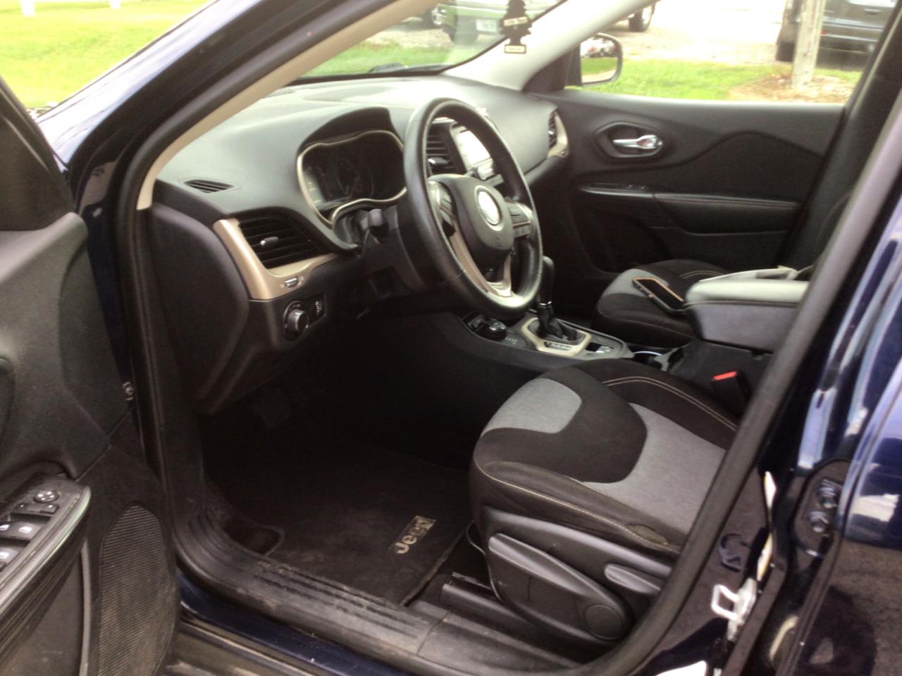 Jeep Cherokee Sport 4WD 2014