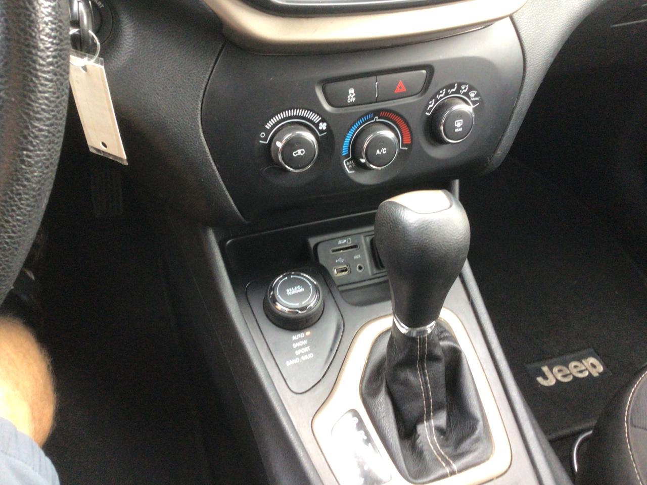 Jeep Cherokee Sport 4WD 2014