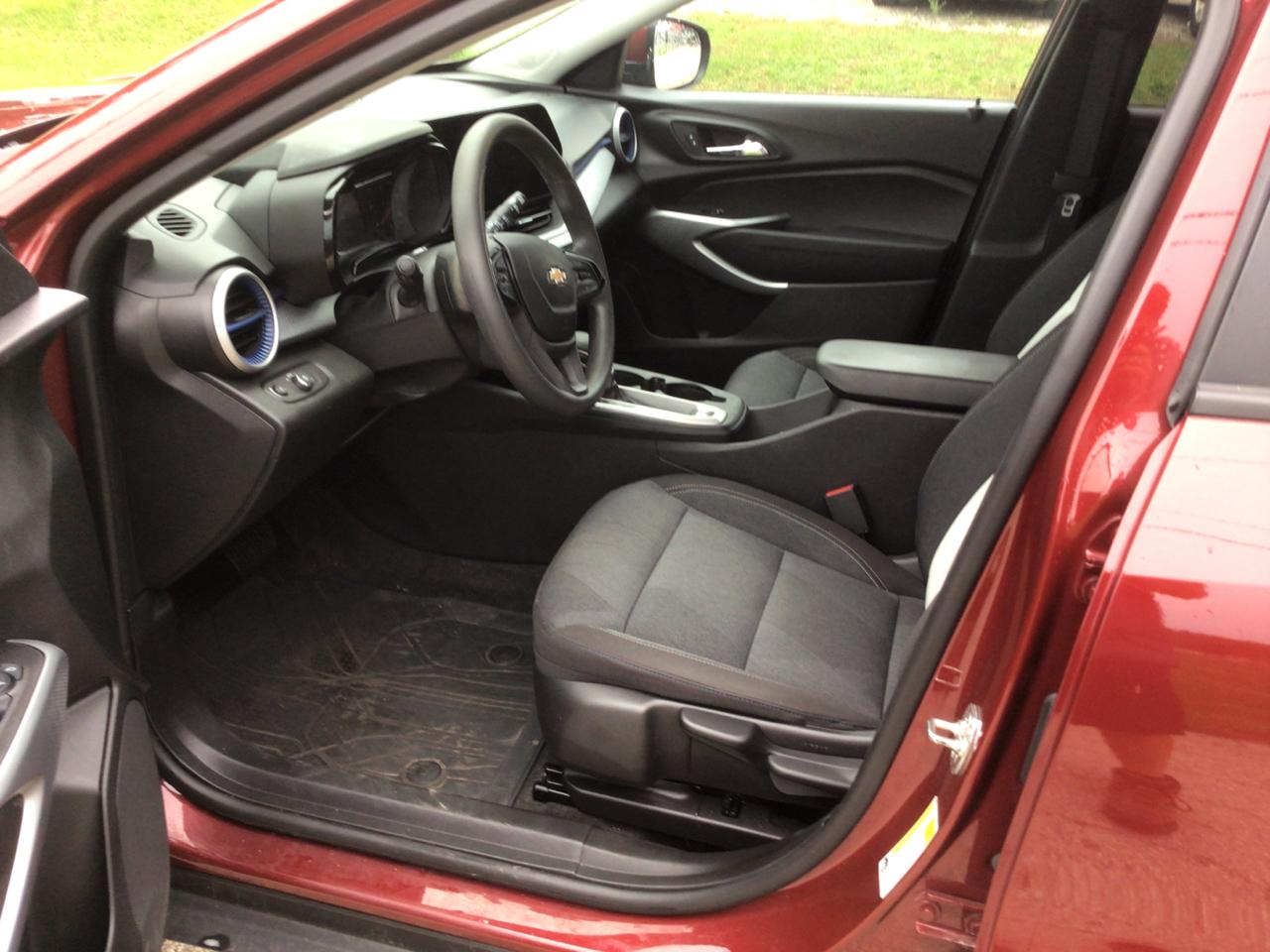 Chevrolet Trax LS 2025