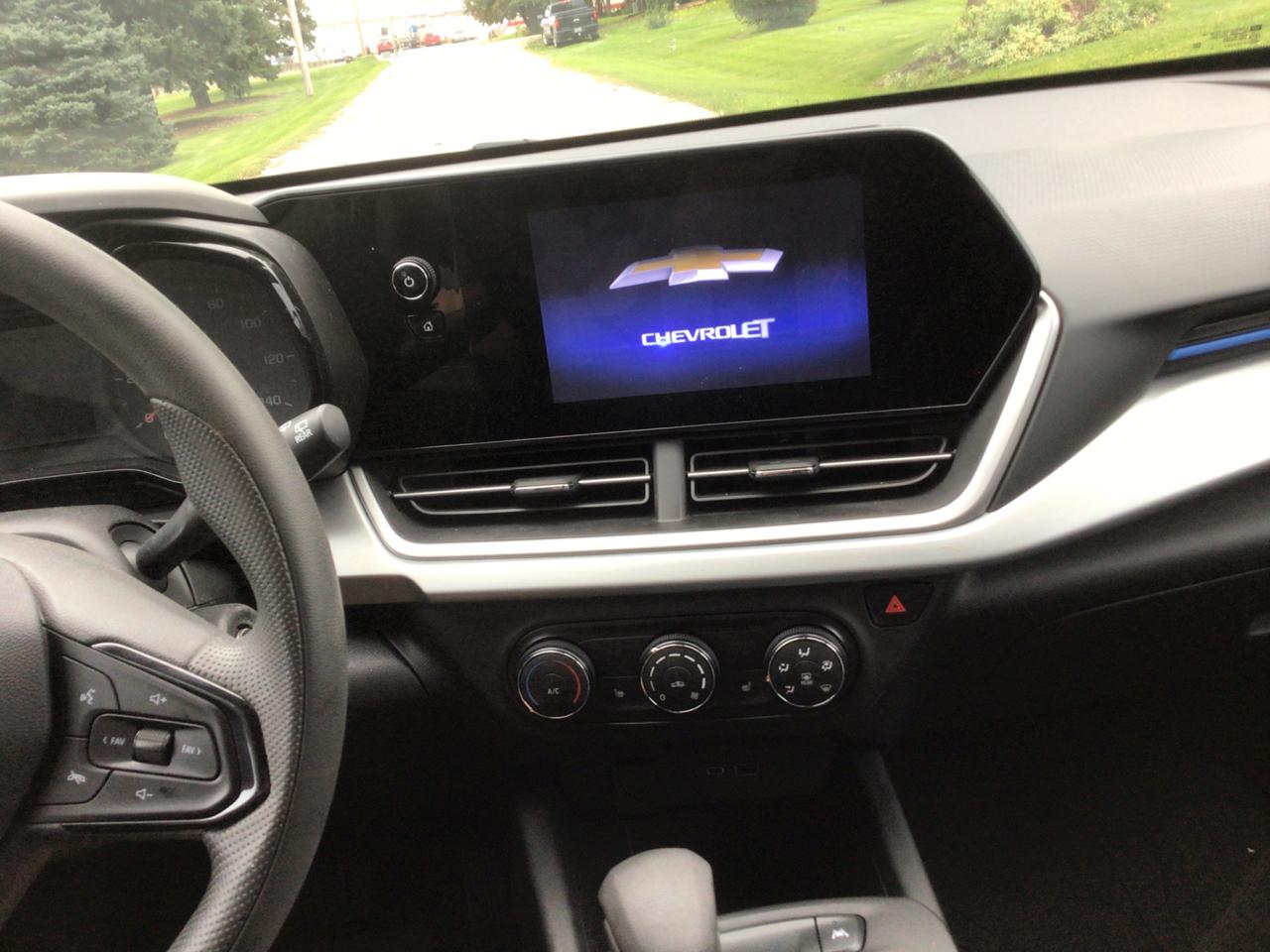 Chevrolet Trax LS 2025