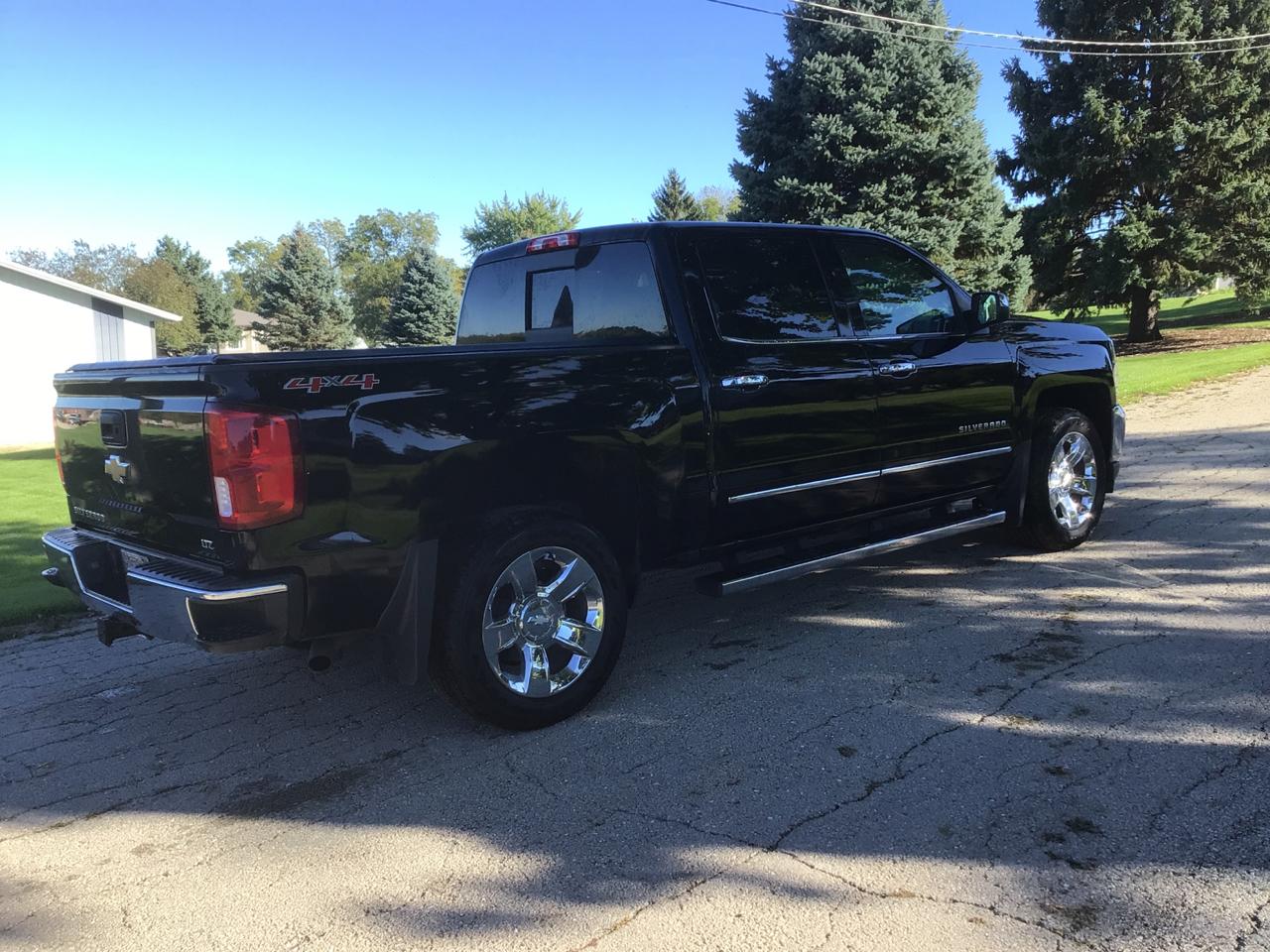Chevrolet Silverado 1500 LTZ Crew Cab 4WD 2017