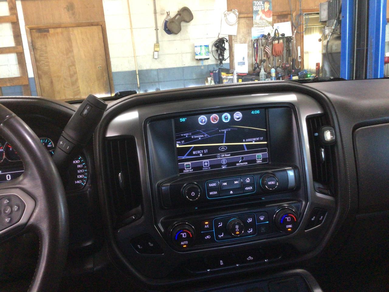 Chevrolet Silverado 1500 LTZ Crew Cab 4WD 2017