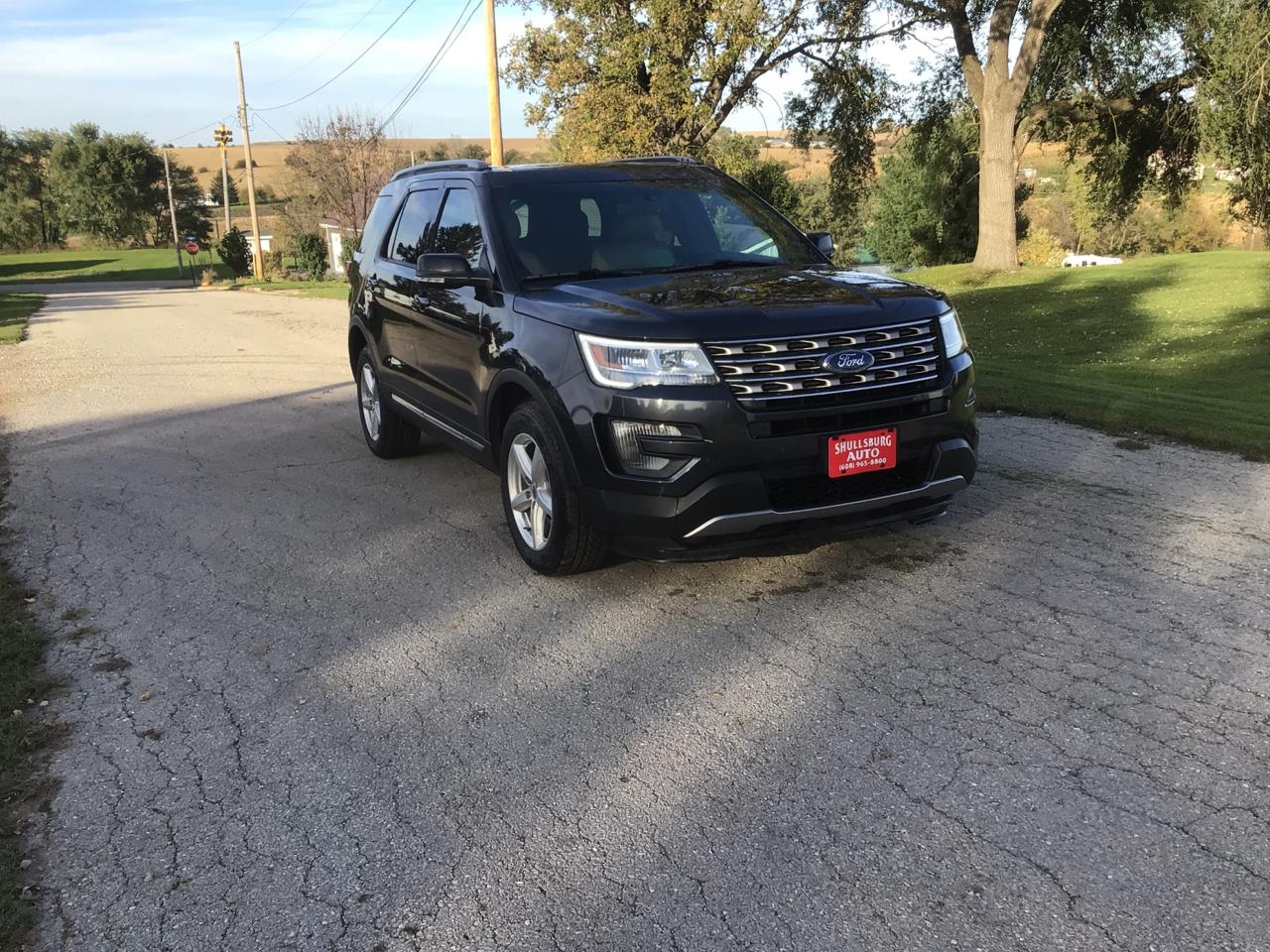 Ford Explorer XLT 4WD 2017