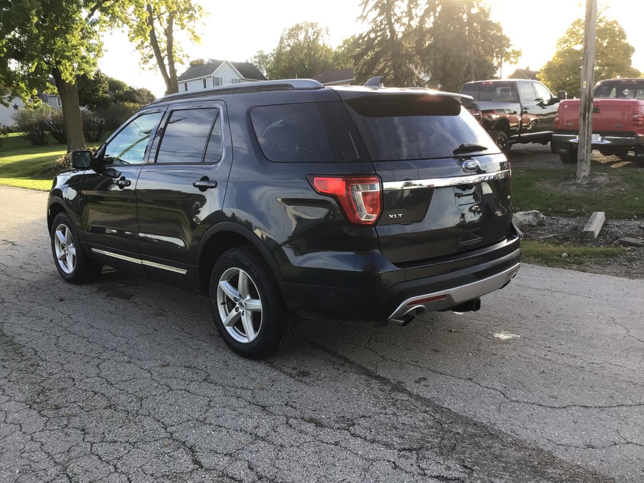 Ford Explorer XLT 4WD 2017