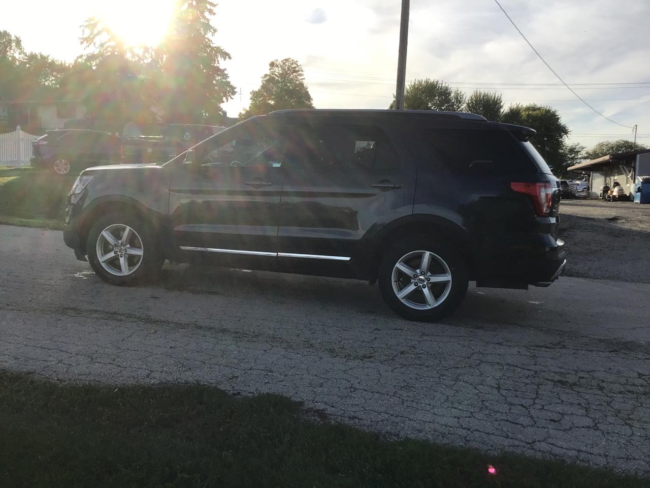 Ford Explorer XLT 4WD 2017