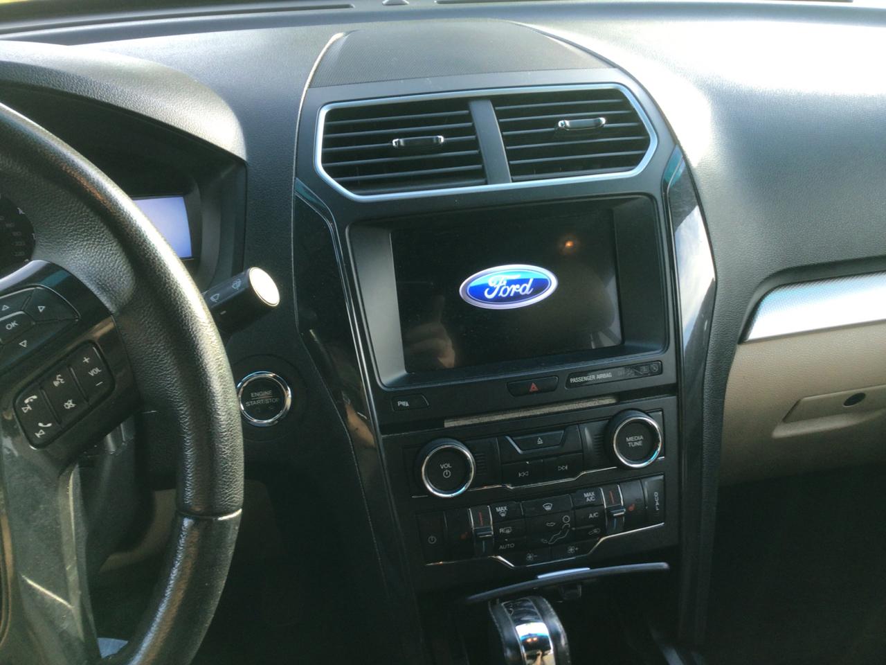 Ford Explorer XLT 4WD 2017