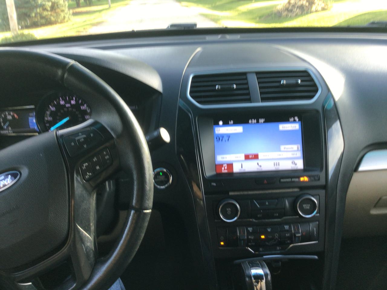 Ford Explorer XLT 4WD 2017