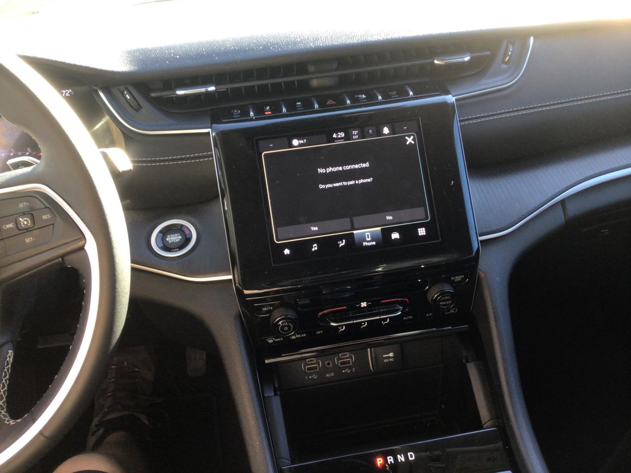 Jeep Grand Cherokee Laredo 4WD 2023
