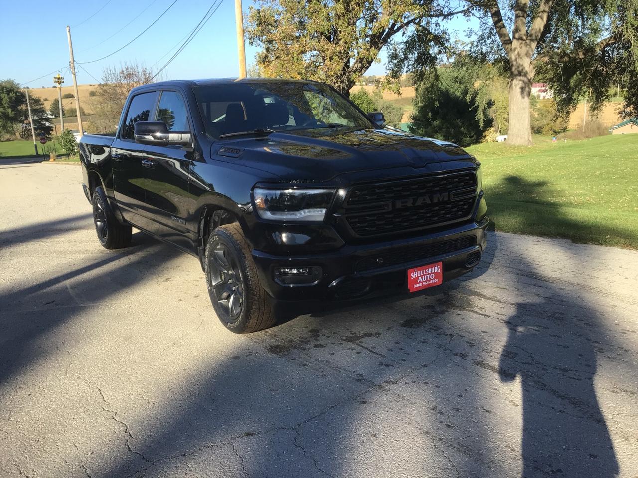 RAM 1500 Big Horn Crew Cab SWB 4WD 2023
