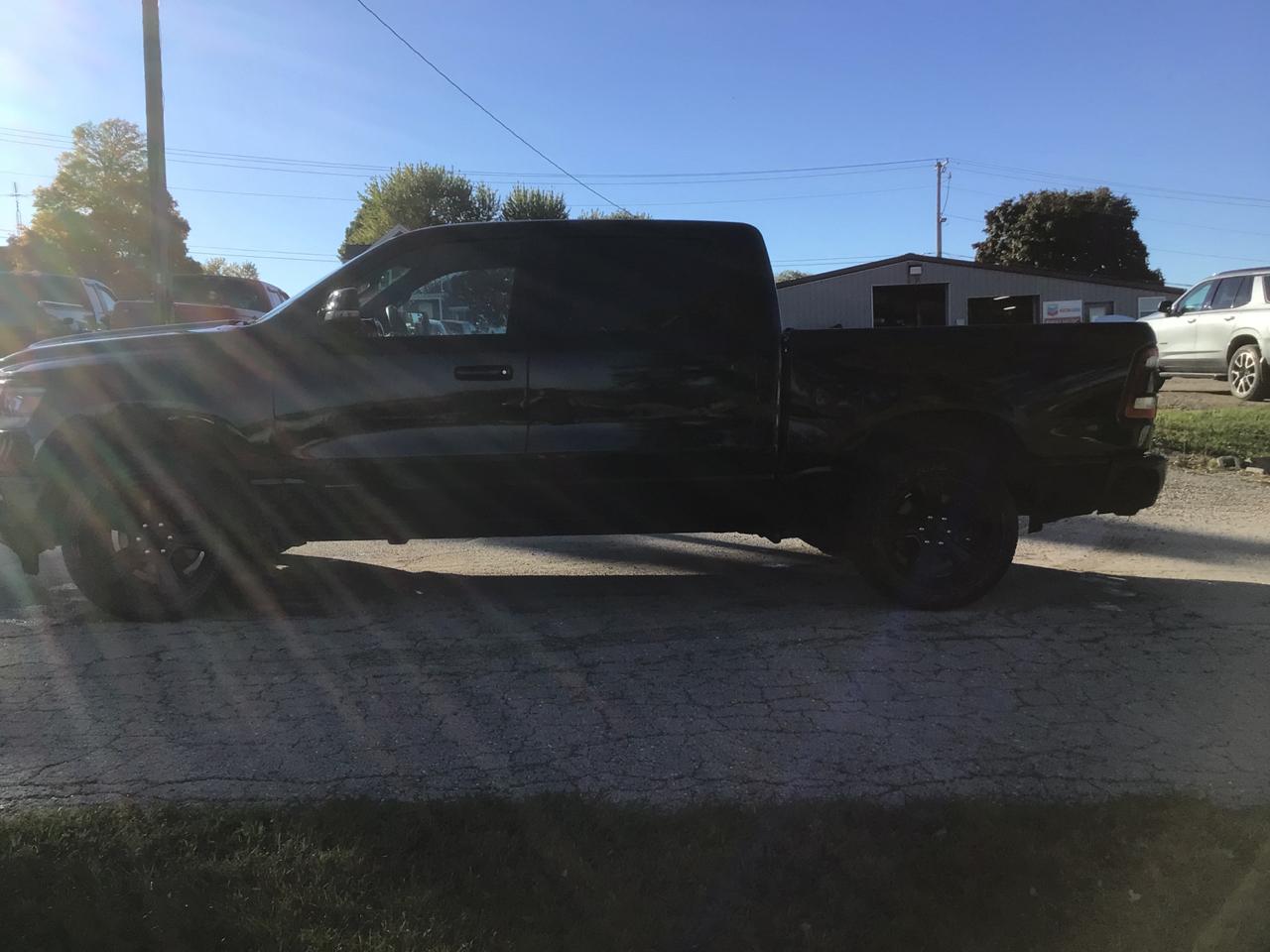 RAM 1500 Big Horn Crew Cab SWB 4WD 2023