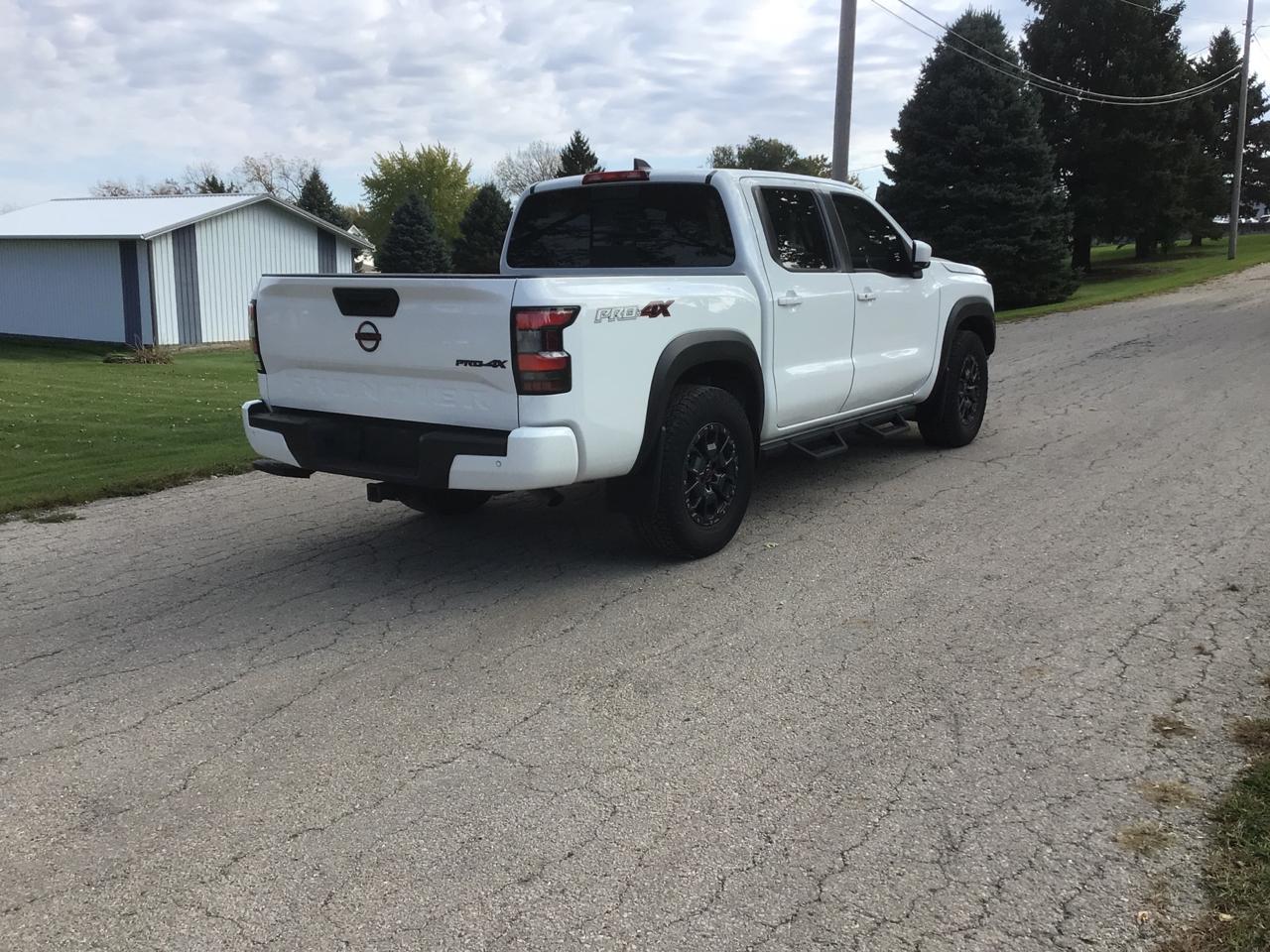 Nissan Frontier PRO-4X Crew Cab 4WD 2023