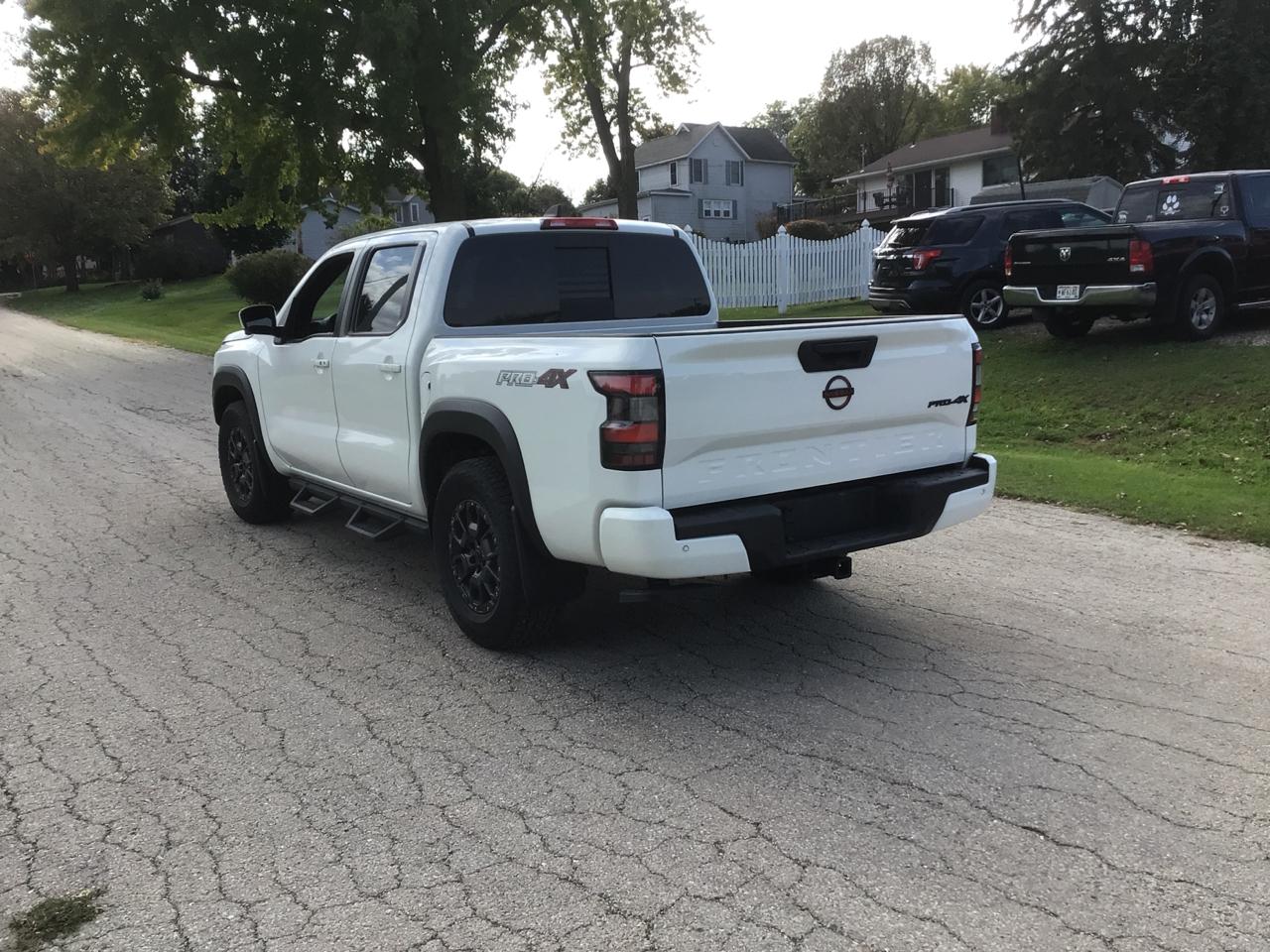 Nissan Frontier PRO-4X Crew Cab 4WD 2023