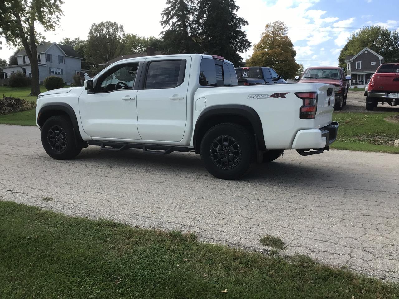 Nissan Frontier PRO-4X Crew Cab 4WD 2023
