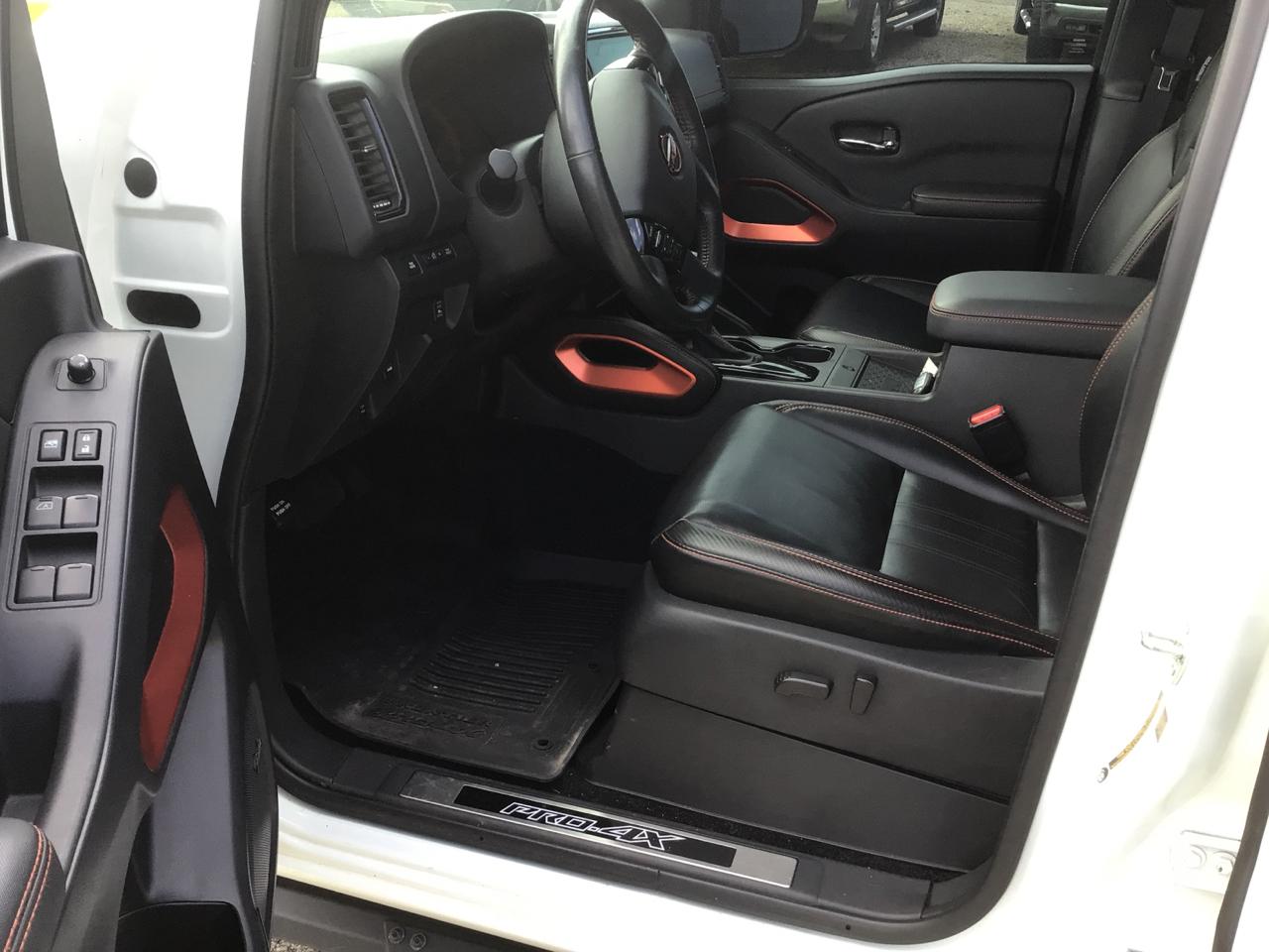 Nissan Frontier PRO-4X Crew Cab 4WD 2023