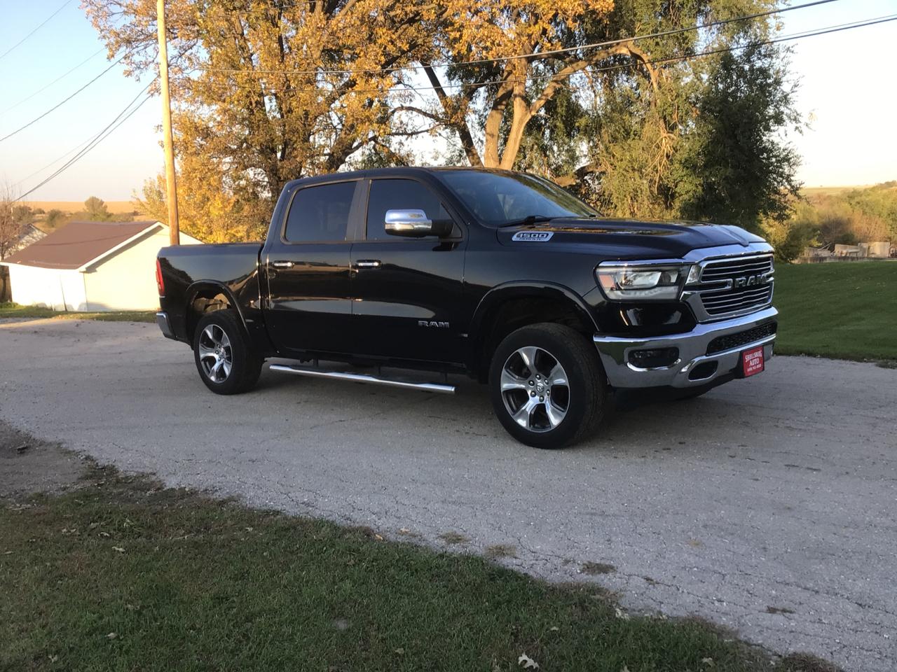 RAM 1500 Laramie Crew Cab SWB 4WD 2019