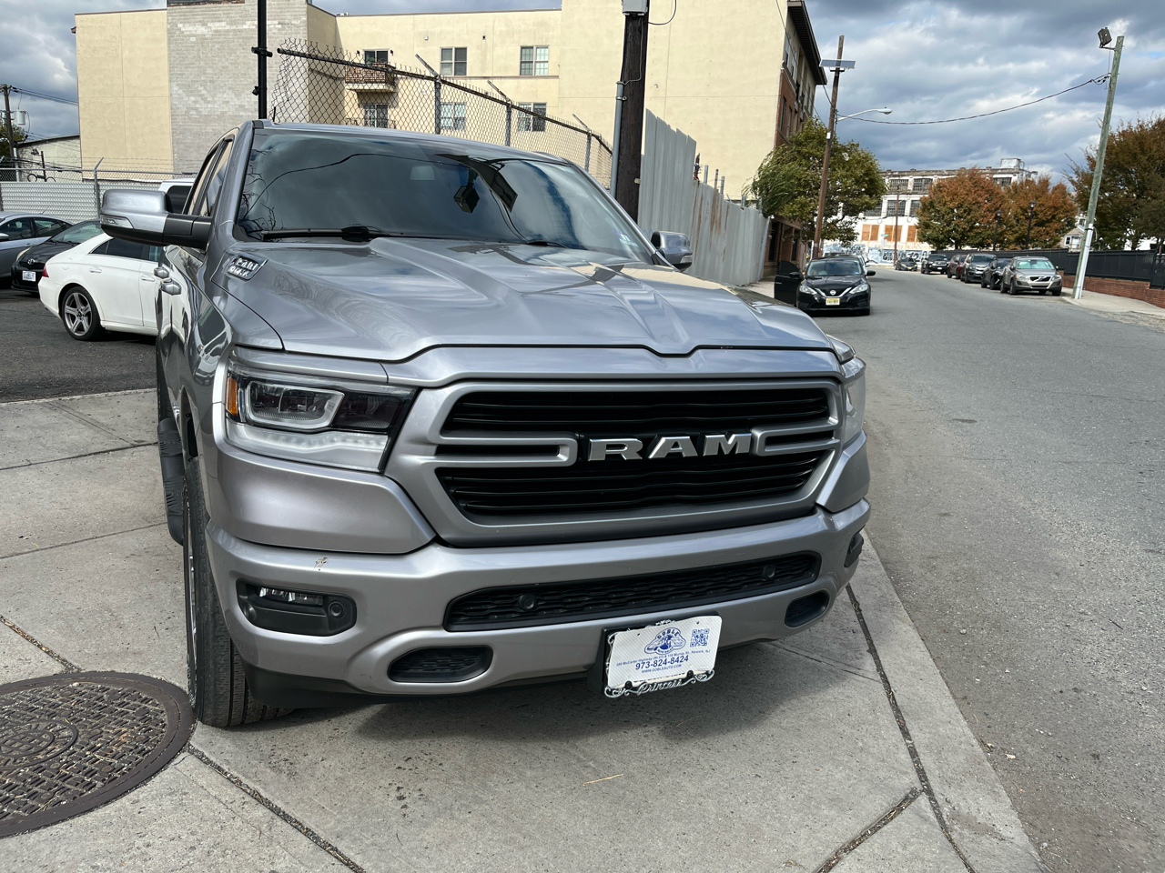 RAM 1500 Big Horn/Lone Star 4x4 Crew Cab 5'7" Box 2019 RAM 1500 Big Horn/Lone Star 4x4 Crew Cab 5'7" Box 2019