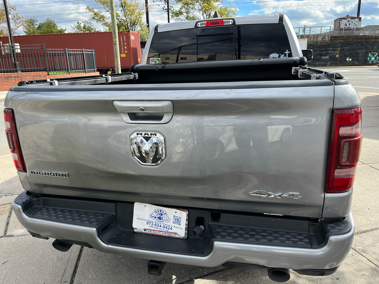 RAM 1500 Big Horn/Lone Star 4x4 Crew Cab 5'7" Box 2019 RAM 1500 Big Horn/Lone Star 4x4 Crew Cab 5'7" Box 2019
