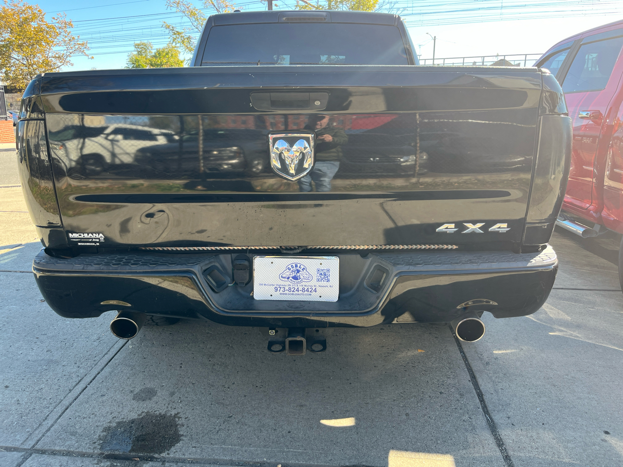 RAM 1500 4WD Quad Cab 140.5" Express 2013 RAM 1500 4WD Quad Cab 140.5" Express 2013