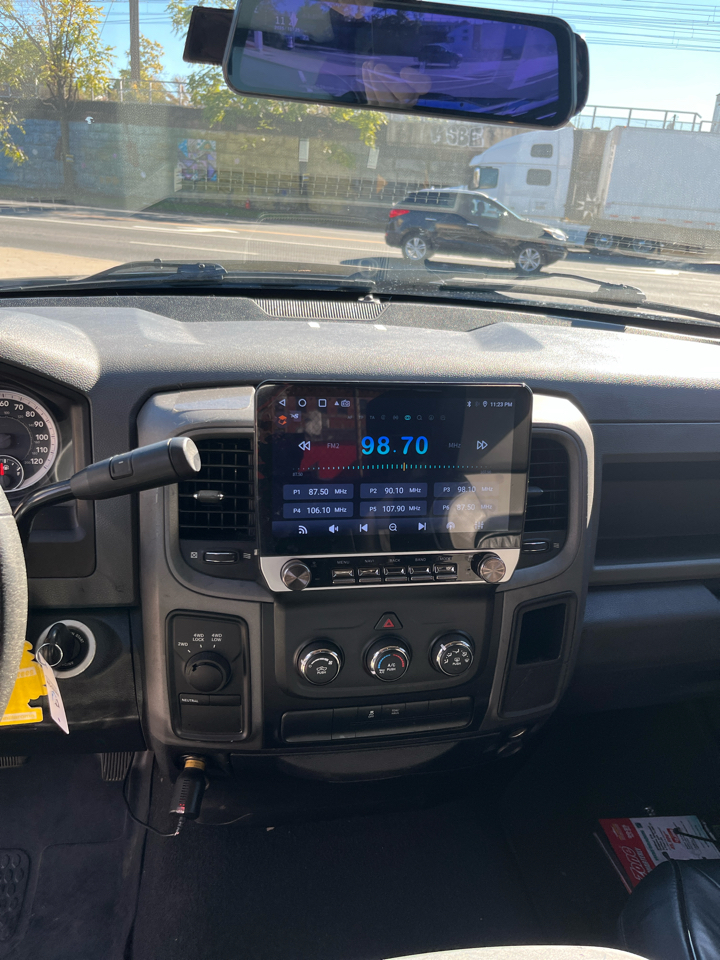 RAM 1500 4WD Quad Cab 140.5" Express 2013 RAM 1500 4WD Quad Cab 140.5" Express 2013