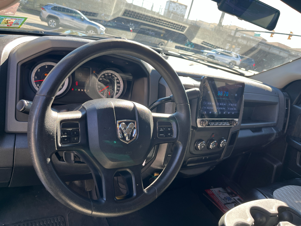 RAM 1500 4WD Quad Cab 140.5" Express 2013 RAM 1500 4WD Quad Cab 140.5" Express 2013