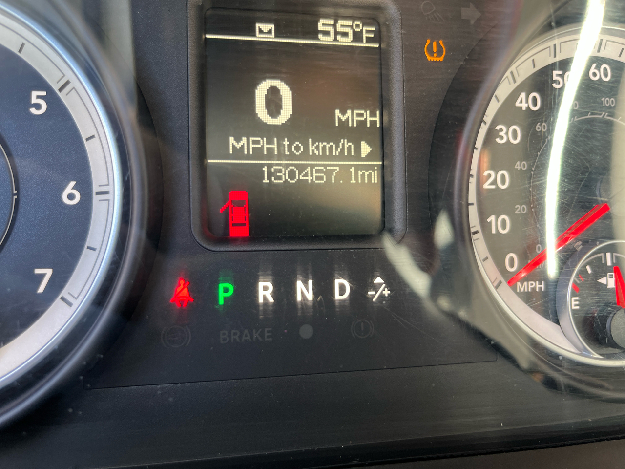 RAM 1500 4WD Quad Cab 140.5" Express 2013 RAM 1500 4WD Quad Cab 140.5" Express 2013