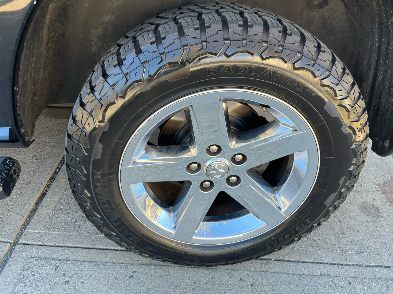 RAM 1500 4WD Quad Cab 140.5" Express 2013 RAM 1500 4WD Quad Cab 140.5" Express 2013