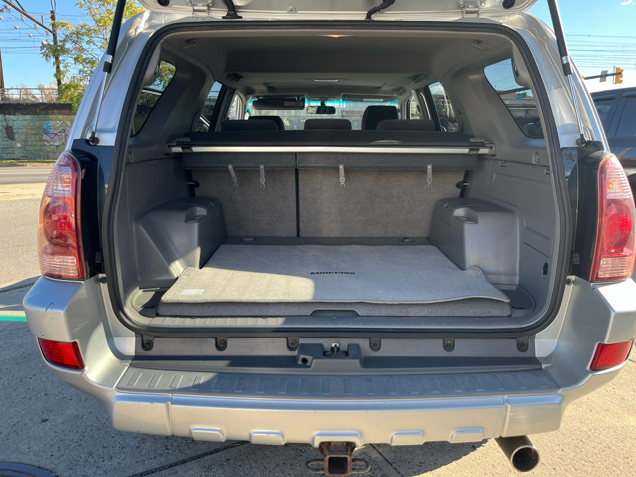 Toyota 4Runner 4dr SR5 V6 Auto 4WD (Natl) 2004 Toyota 4Runner 4dr SR5 V6 Auto 4WD (Natl) 2004