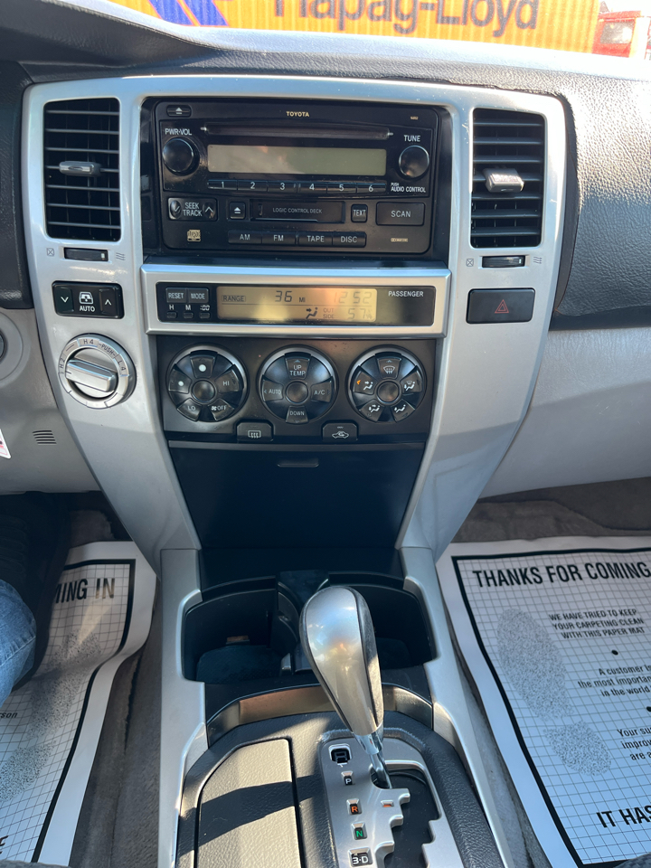 Toyota 4Runner 4dr SR5 V6 Auto 4WD (Natl) 2004 Toyota 4Runner 4dr SR5 V6 Auto 4WD (Natl) 2004