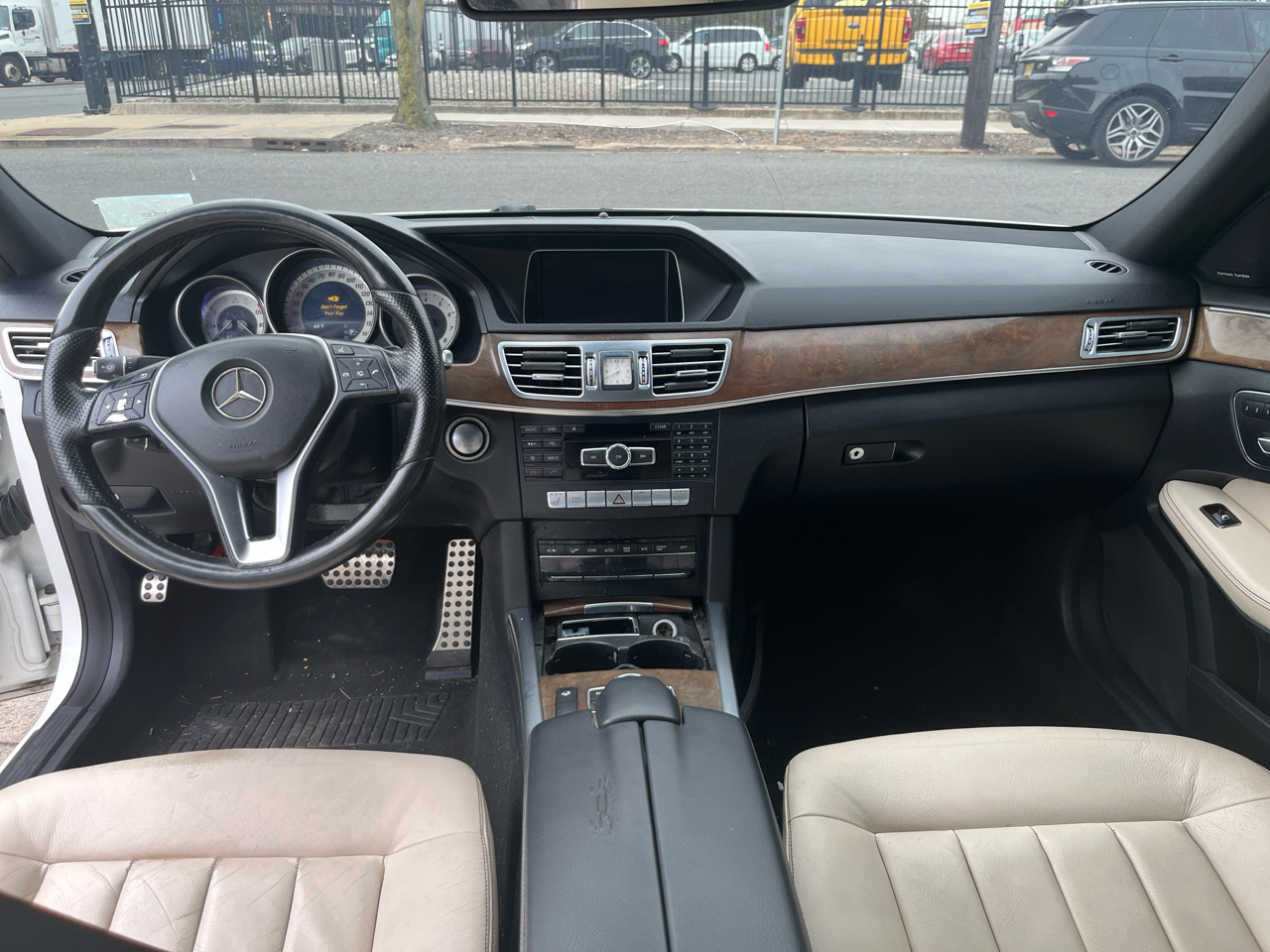 Mercedes-Benz E-Class 4dr Sdn E 350 Sport 4MATIC 2015 Mercedes-Benz E-Class 4dr Sdn E 350 Sport 4MATIC 2015